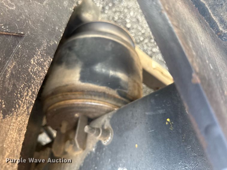 image for item EG5953 2012 International 7600 Crew Cab crane truck