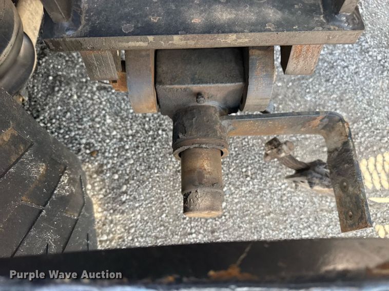 image for item EG5953 2012 International 7600 Crew Cab crane truck