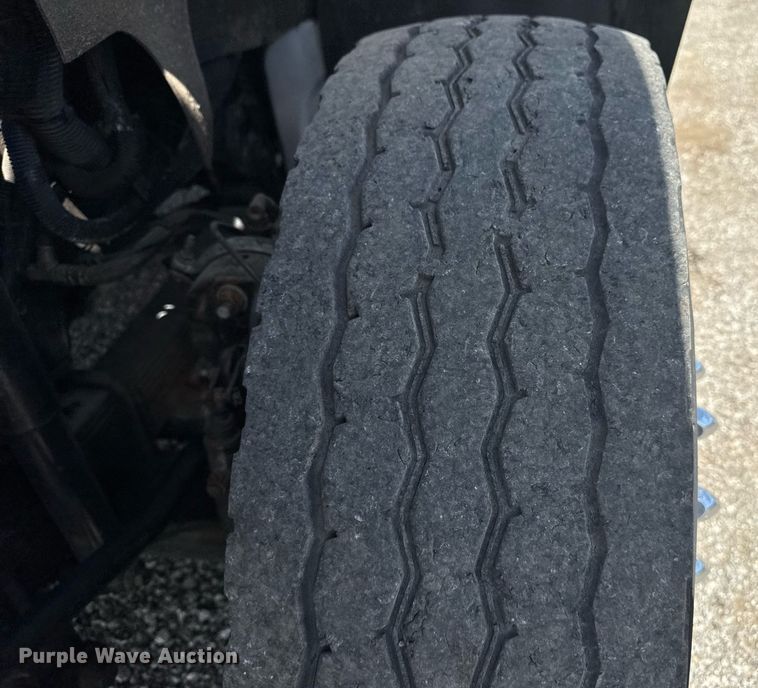 image for item EG5953 2012 International 7600 Crew Cab crane truck