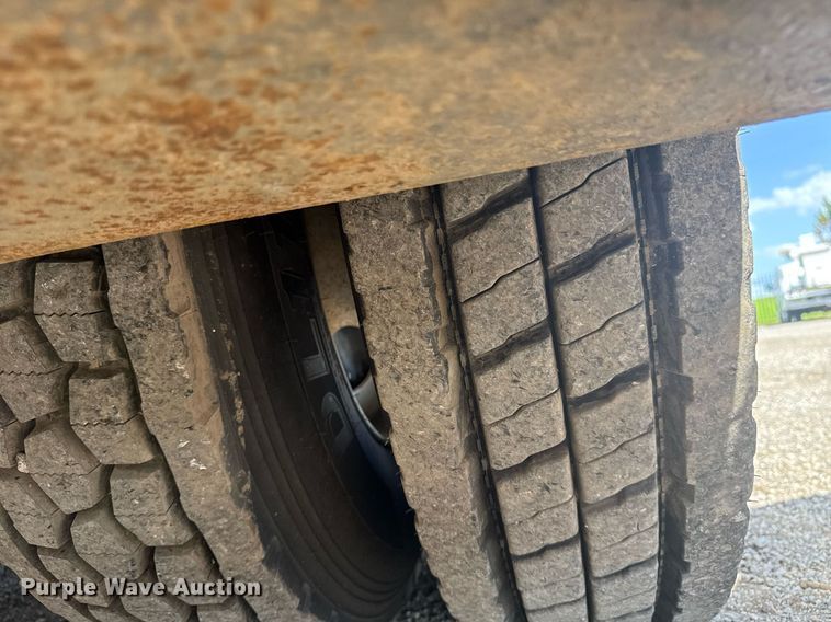 image for item EG5953 2012 International 7600 Crew Cab crane truck