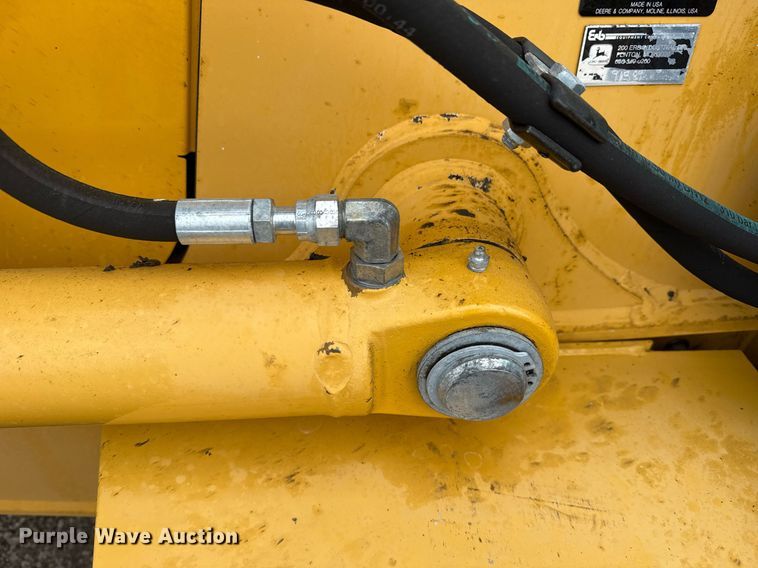 image for item EG5971 2015 John Deere 410K backhoe