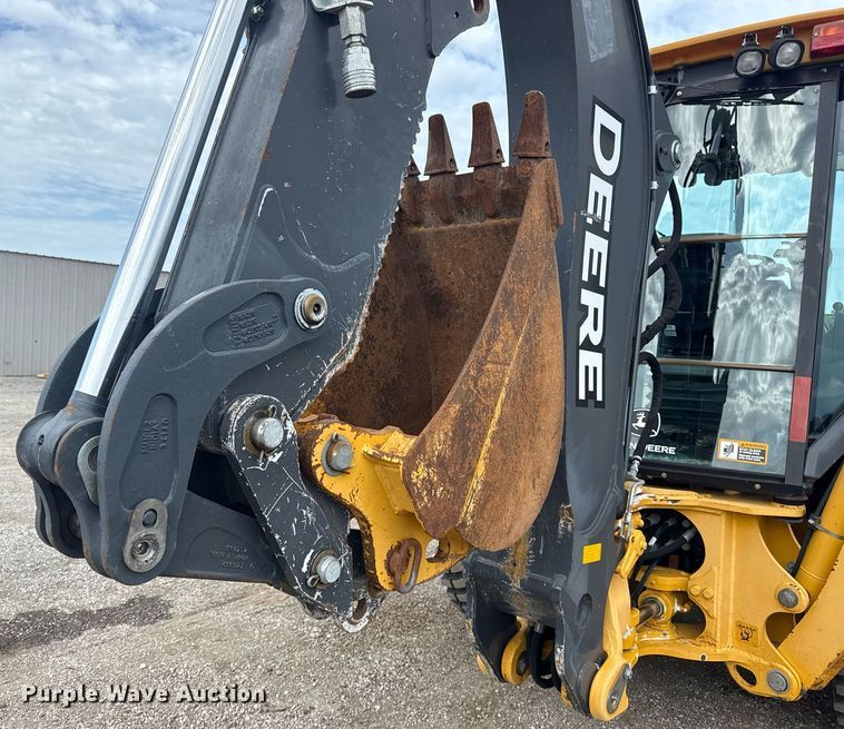 image for item EG5971 2015 John Deere 410K backhoe