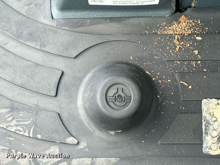 image for item EG5971 2015 John Deere 410K backhoe