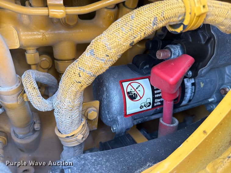 image for item EG5971 2015 John Deere 410K backhoe