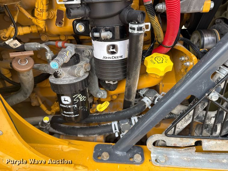 image for item EG5971 2015 John Deere 410K backhoe