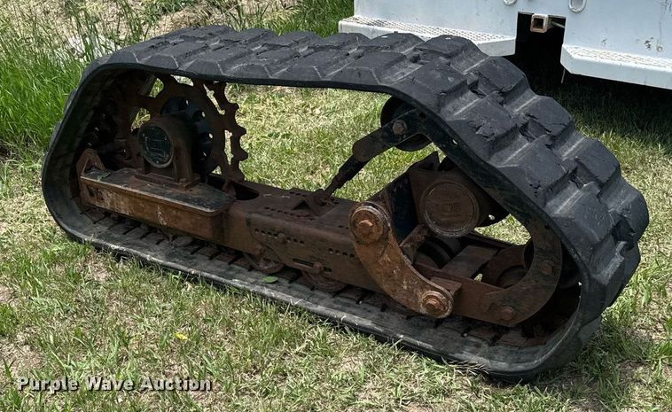 image for item EG6655 2) Caterpillar skid steer track assemblies