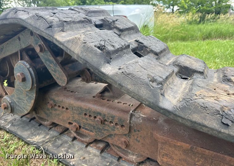 image for item EG6655 2) Caterpillar skid steer track assemblies