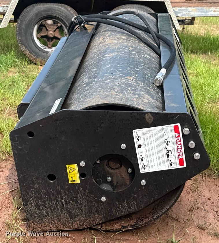 image for item EG8111 2023 Mower King SSVR72 skid steer vibratory roller