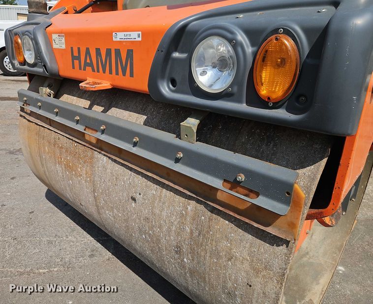image for item EJ0133 2017 Hamm HD+ 90i VO-S double drum vibratory roller