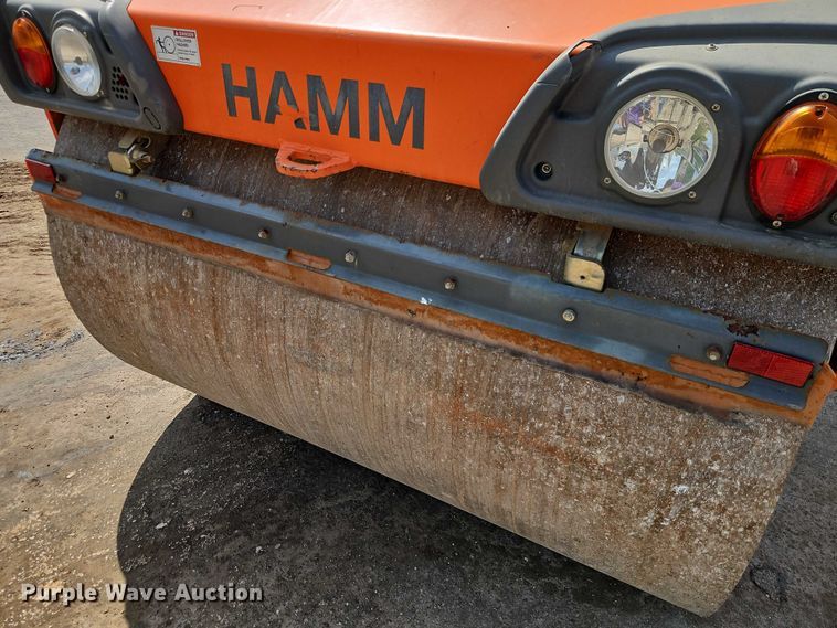 image for item EJ0133 2017 Hamm HD+ 90i VO-S double drum vibratory roller