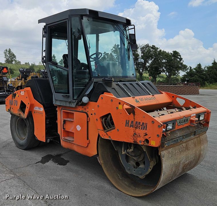 image for item EJ0134 Hamm HD70 combination roller