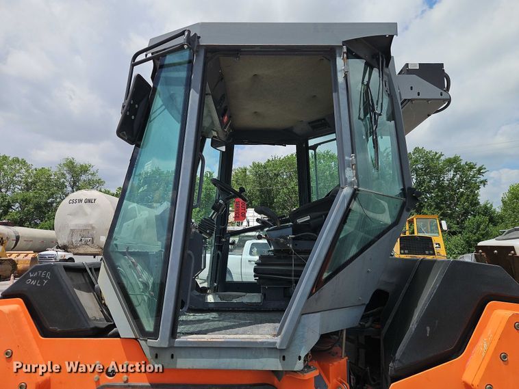 image for item EJ0134 Hamm HD70 combination roller