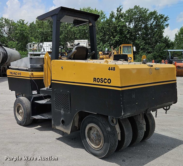 image for item EJ0135 Rosco Tru-Pac 915 pneumatic roller