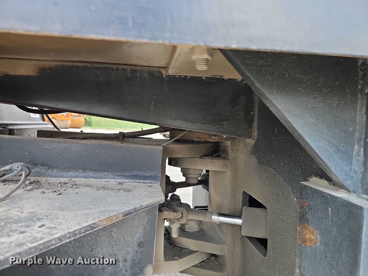 image for item EJ0135 Rosco Tru-Pac 915 pneumatic roller