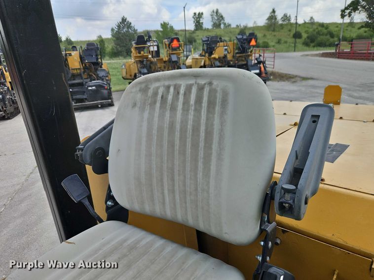 image for item EJ0135 Rosco Tru-Pac 915 pneumatic roller