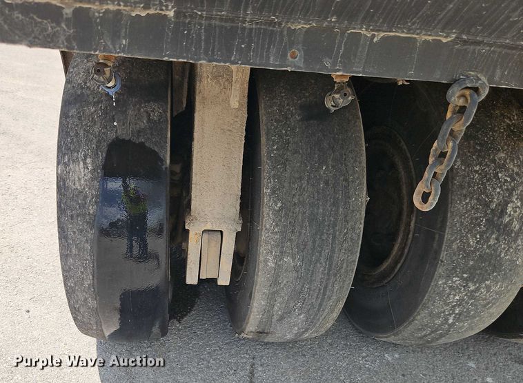 image for item EJ0135 Rosco Tru-Pac 915 pneumatic roller