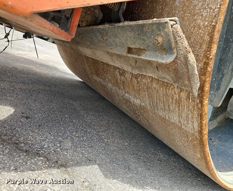 image for item EJ0136 2004 Hamm HD90 double drum vibratory roller