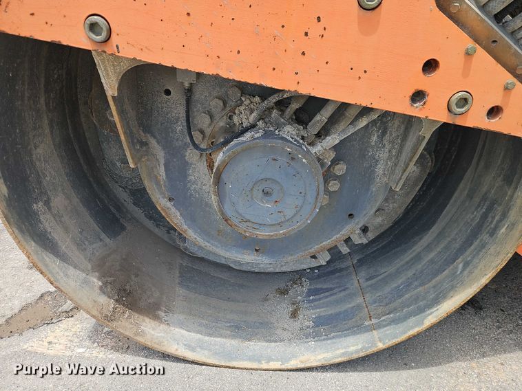 image for item EJ0136 2004 Hamm HD90 double drum vibratory roller