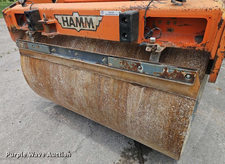 image for item EJ0136 2004 Hamm HD90 double drum vibratory roller