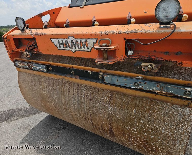 image for item EJ0136 2004 Hamm HD90 double drum vibratory roller