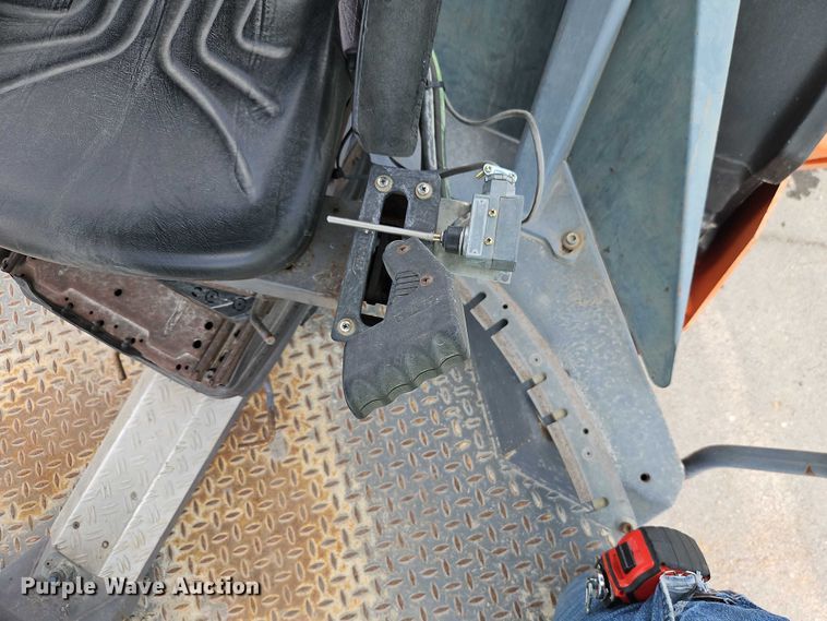 image for item EJ0136 2004 Hamm HD90 double drum vibratory roller