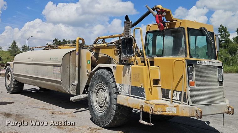 image for item EJ0138 2005 Caterpillar 613C series II water wagon