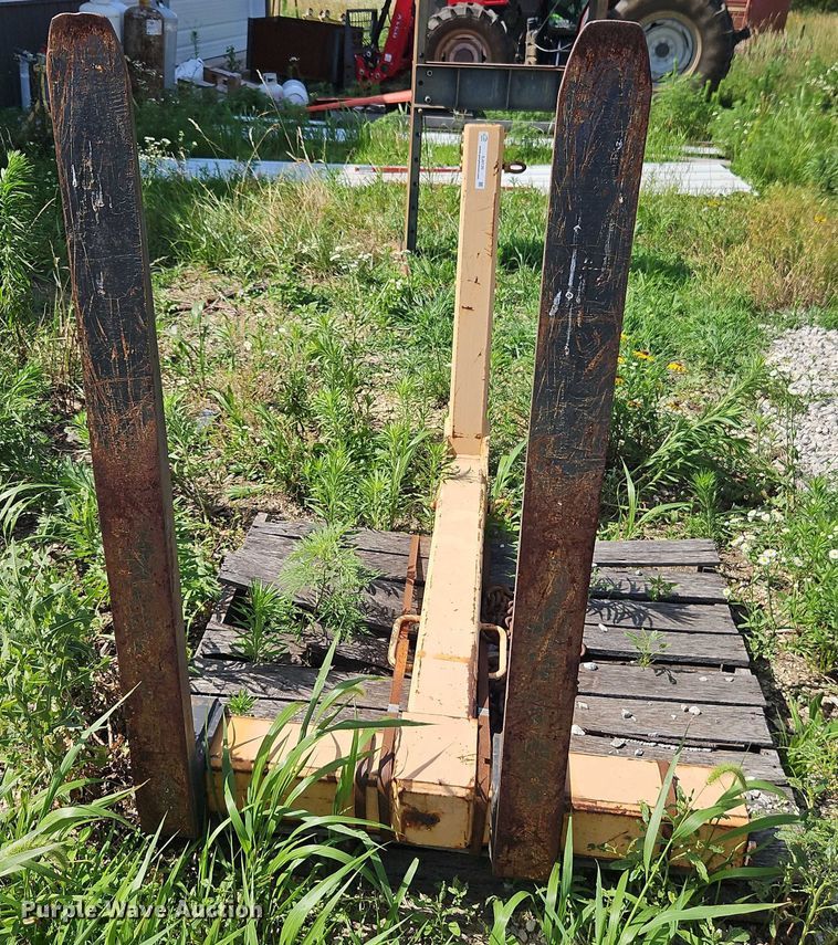 image for item EJ0139 2008 Kinshofer KM-420 crane forks