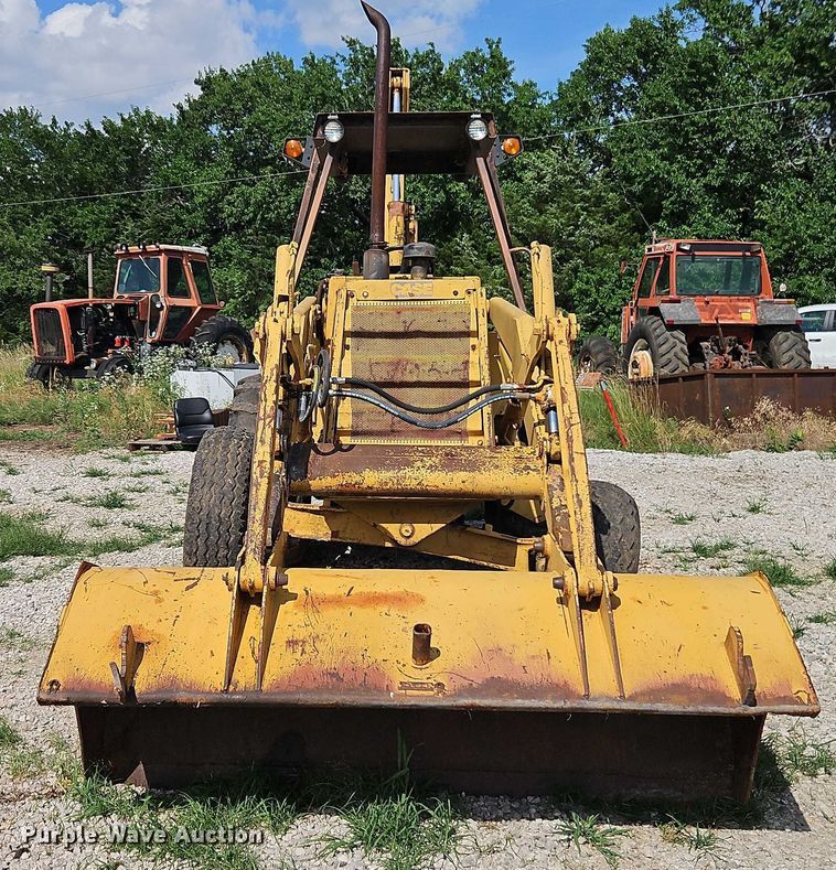 image for item EJ0140 Case 580E backhoe