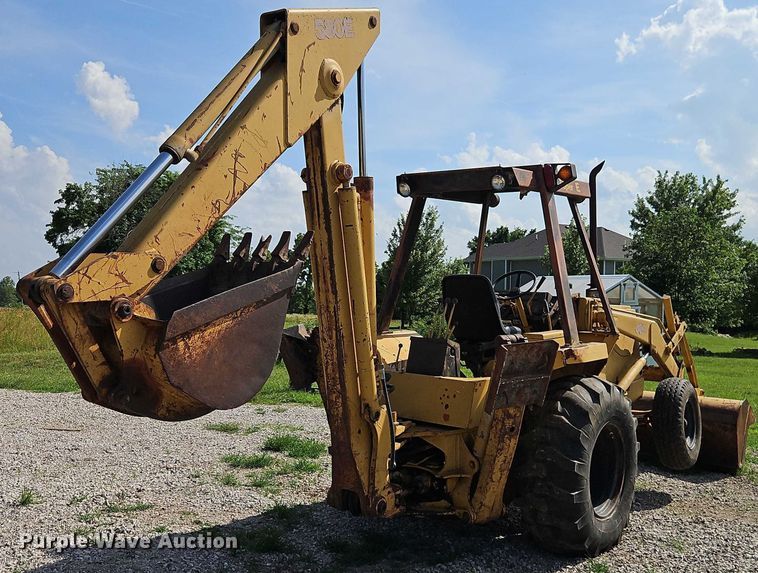 image for item EJ0140 Case 580E backhoe