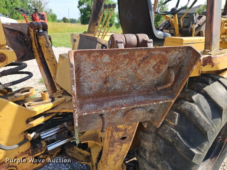 image for item EJ0140 Case 580E backhoe