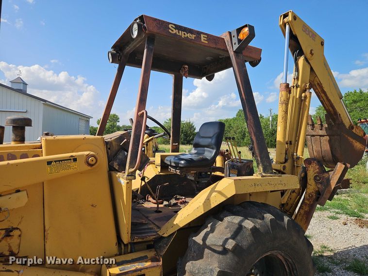 image for item EJ0140 Case 580E backhoe