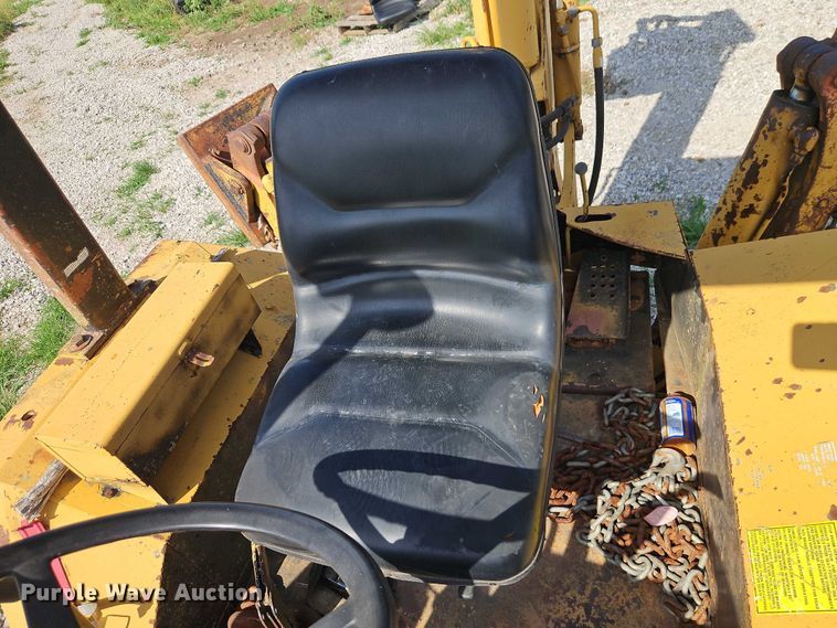 image for item EJ0140 Case 580E backhoe