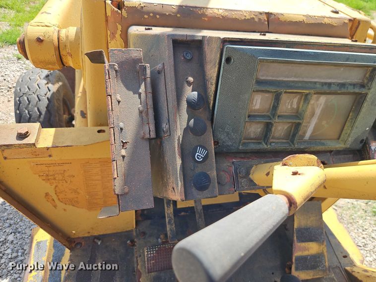 image for item EJ0140 Case 580E backhoe