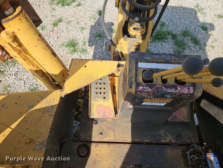 image for item EJ0140 Case 580E backhoe