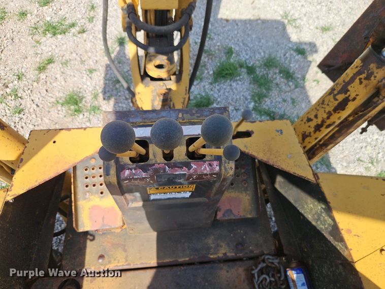 image for item EJ0140 Case 580E backhoe