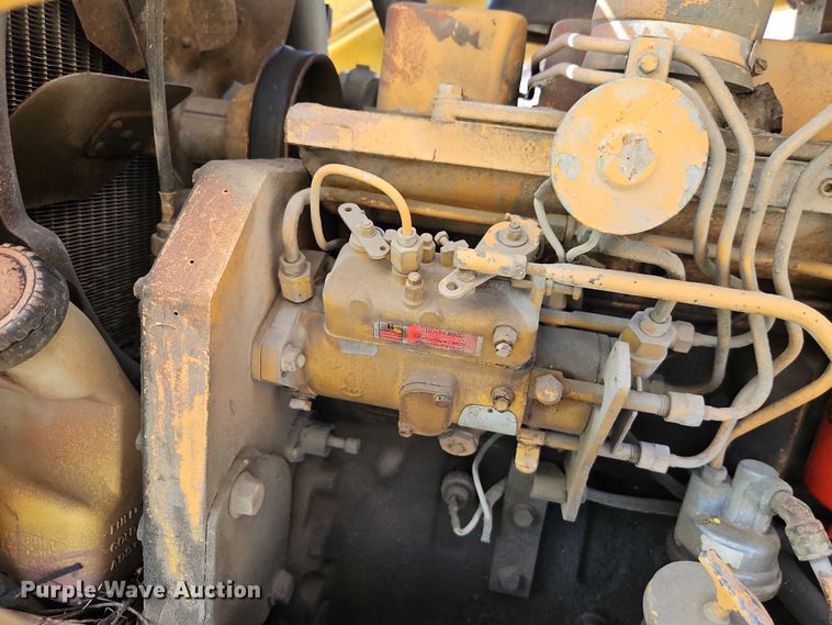 image for item EJ0140 Case 580E backhoe