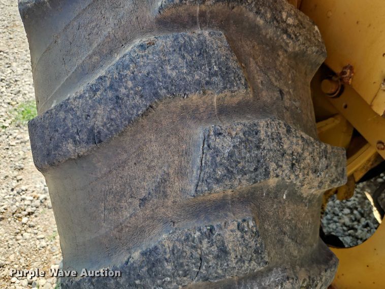 image for item EJ0140 Case 580E backhoe