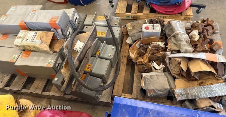 image for item EJ3783 FAE Skid steer mulcher parts