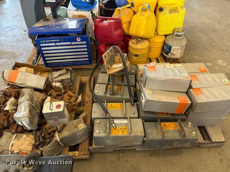 image for item EJ3783 FAE Skid steer mulcher parts