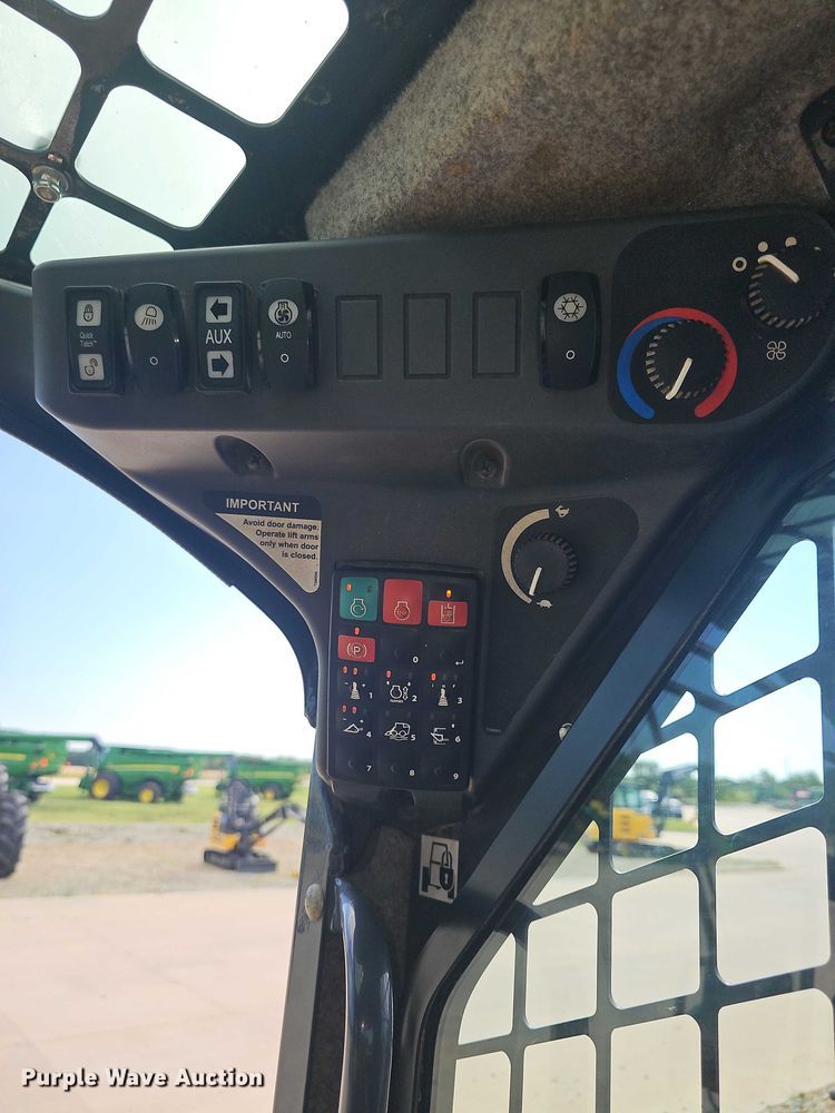 image for item EK5361 2018 John Deere  333G tracked skid steer loader