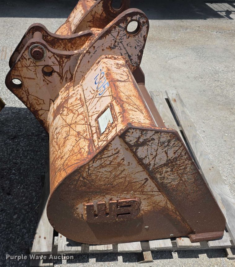 image for item EK5421 Week Brau 580 excavator bucket