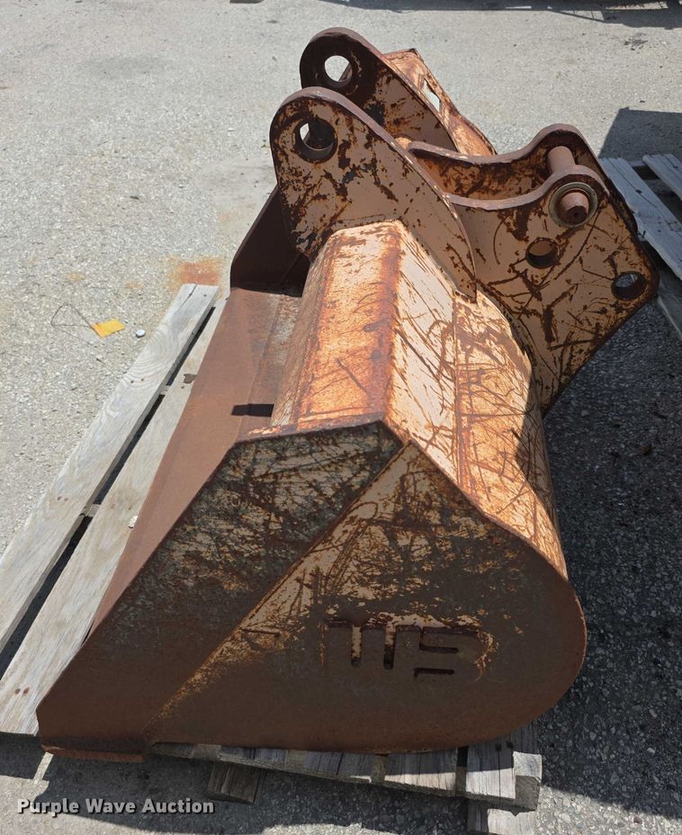 image for item EK5421 Week Brau 580 excavator bucket