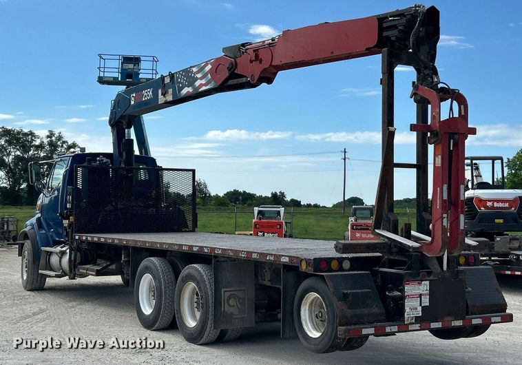 image for item EK8081 2007 Sterling Truck L9500 Series crane truck