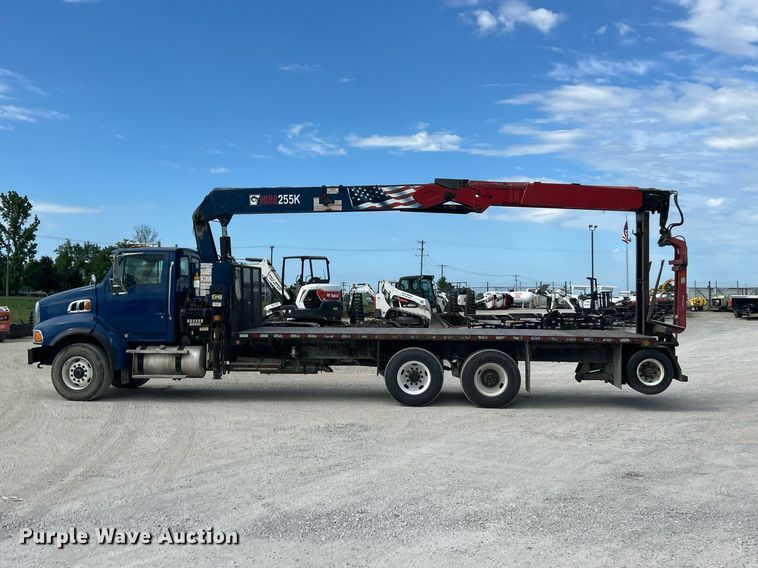 image for item EK8081 2007 Sterling Truck L9500 Series crane truck