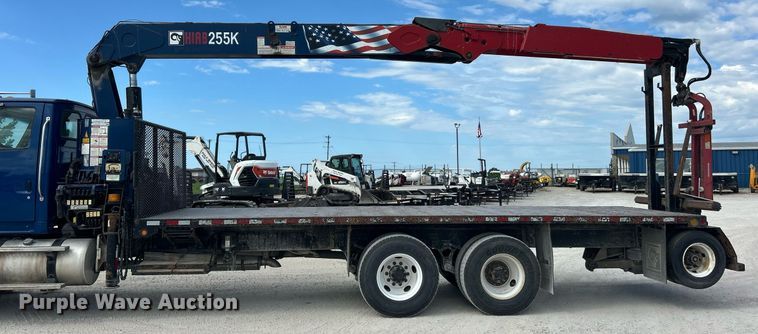 image for item EK8081 2007 Sterling Truck L9500 Series crane truck