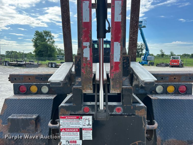 image for item EK8081 2007 Sterling Truck L9500 Series crane truck