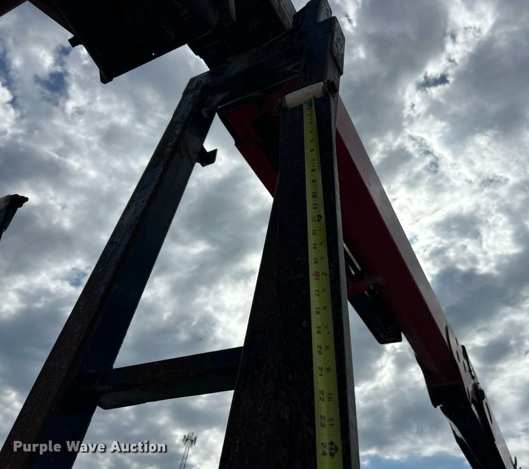 image for item EK8081 2007 Sterling Truck L9500 Series crane truck