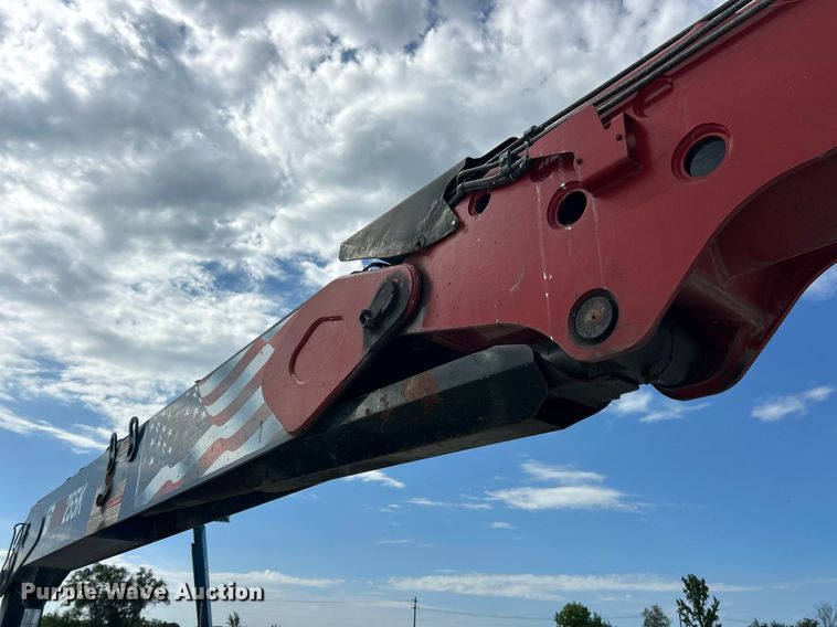 image for item EK8081 2007 Sterling Truck L9500 Series crane truck