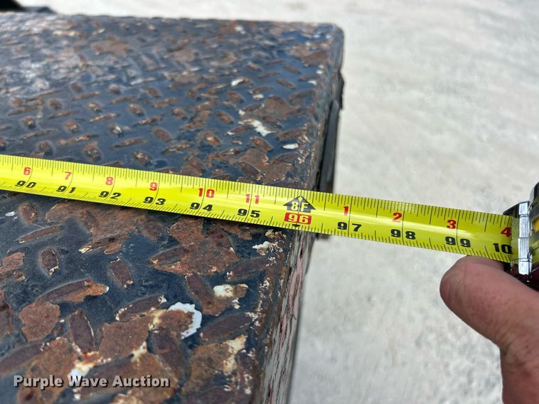 image for item EK8081 2007 Sterling Truck L9500 Series crane truck