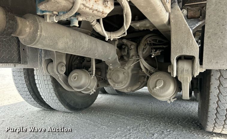 image for item EK8081 2007 Sterling Truck L9500 Series crane truck